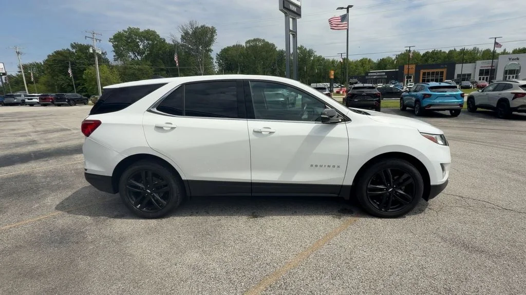 Used 2020 White Chevrolet LT image 9