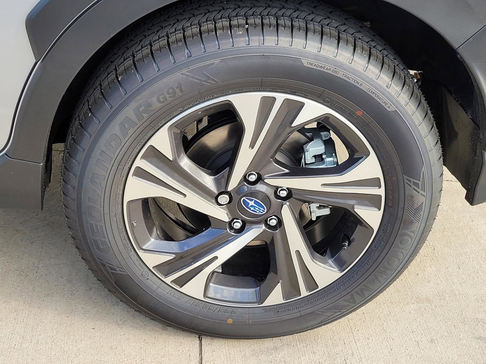 New 2026 ICE SILVER METALLIC Subaru Premium image 21