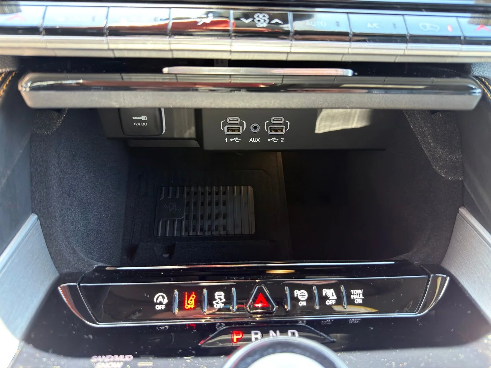 New 2026 Silver-Zynith Exterior Paint Jeep  image 25