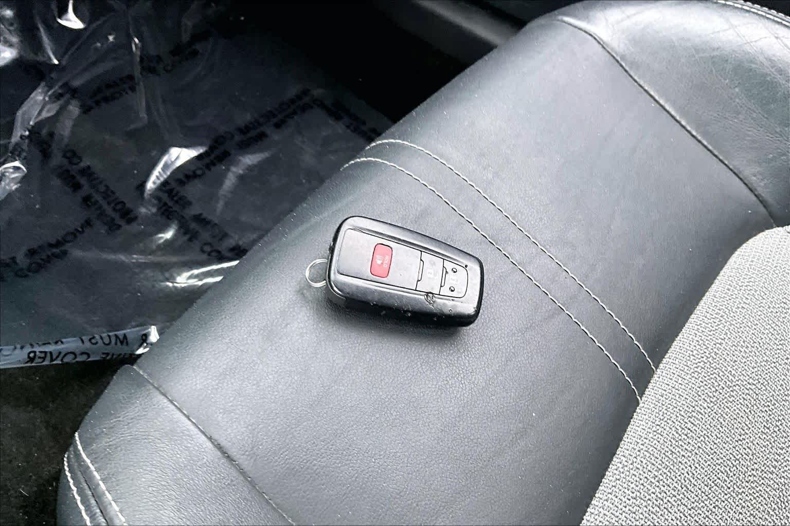 Used 2019 Smoked Paprika Metallic Toyota XSE image 14