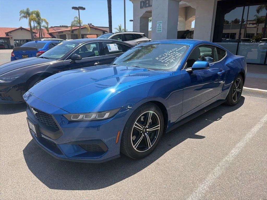 2024 Ford Mustang EcoBoost Fastback's photo