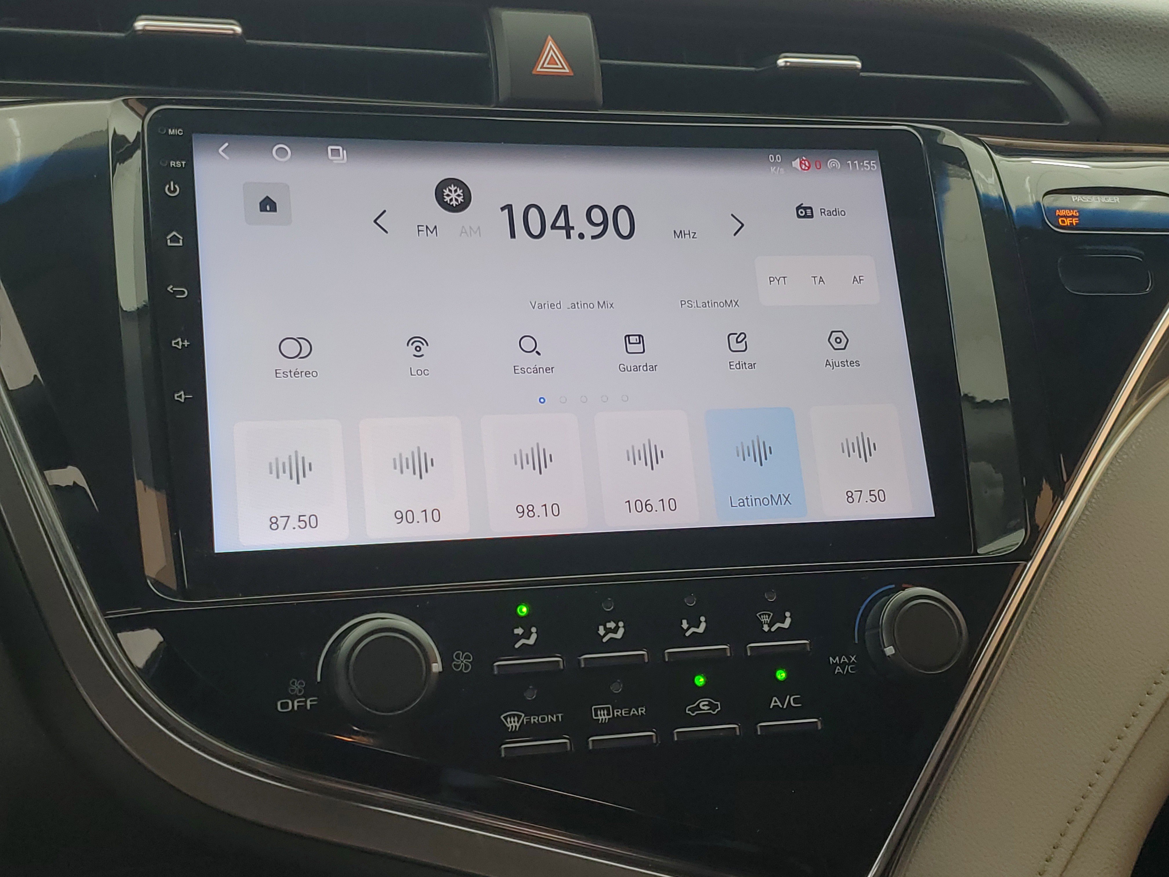 Used 2018 Super White Toyota LE image 26