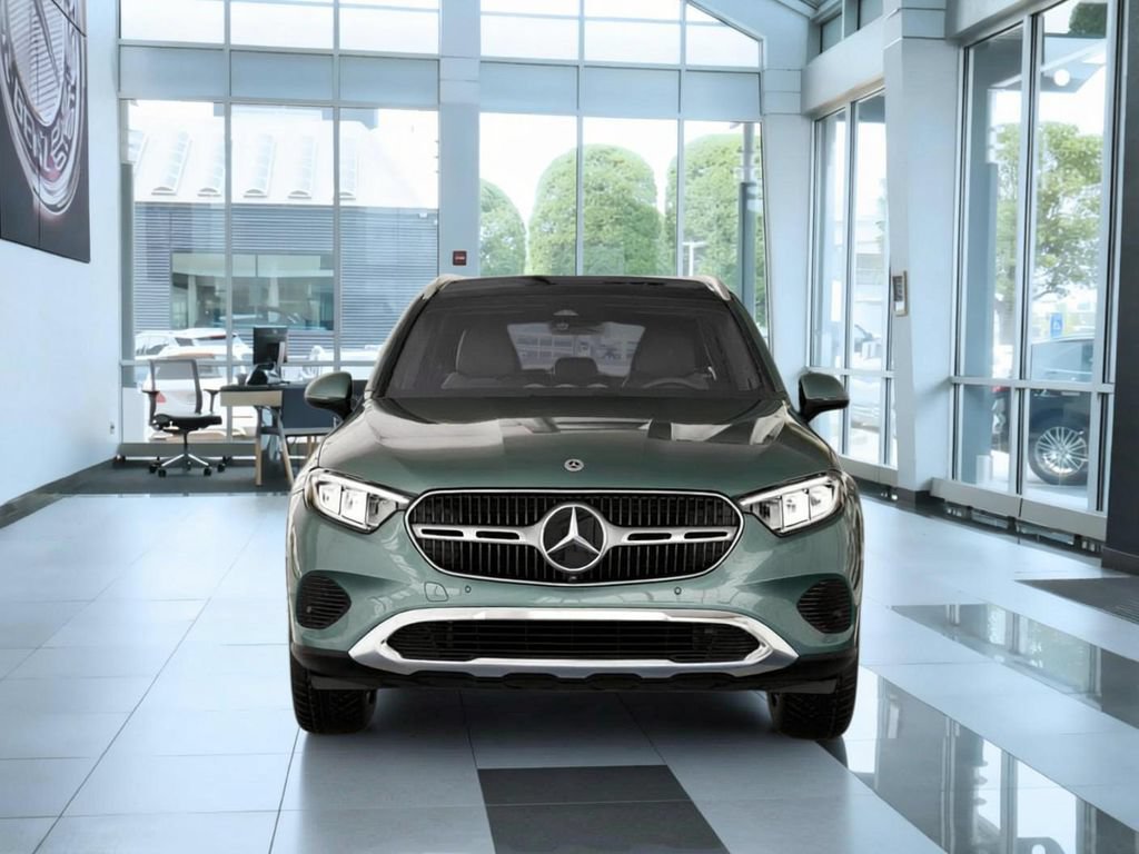 New 2026 Verde Silver Metallic Mercedes-Benz GLC 300 image 48