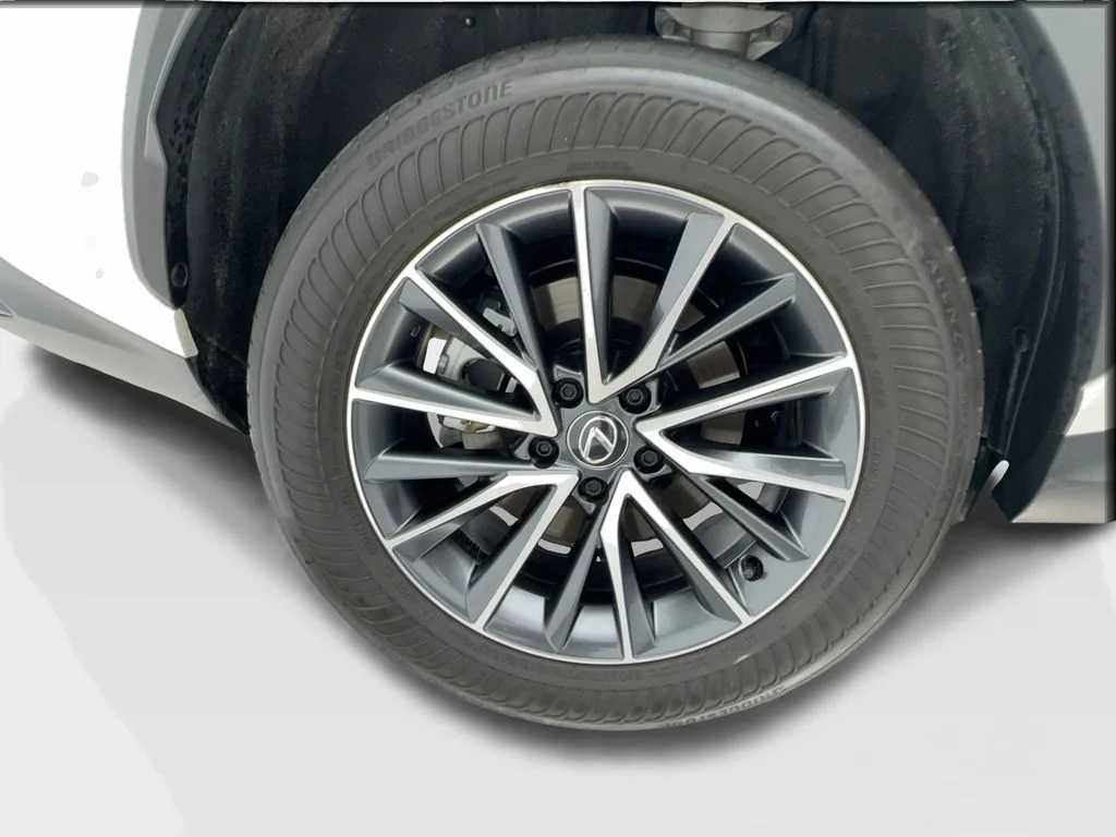 Used 2025 White Lexus 350 Premium image 14