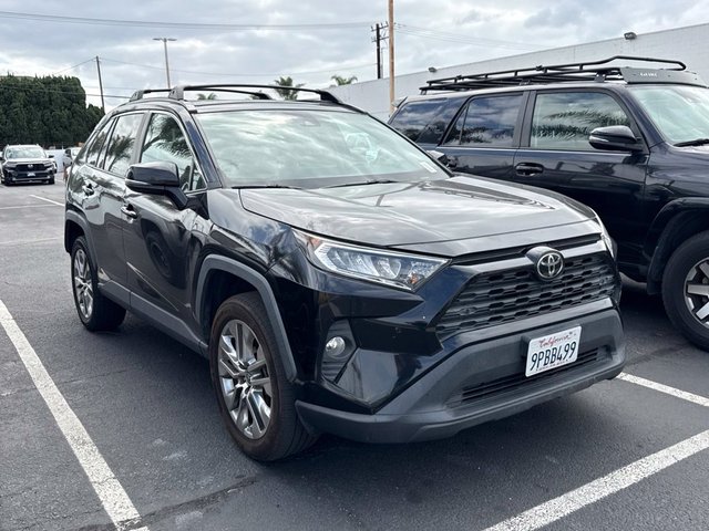 2021 Toyota RAV4 XLE Premium