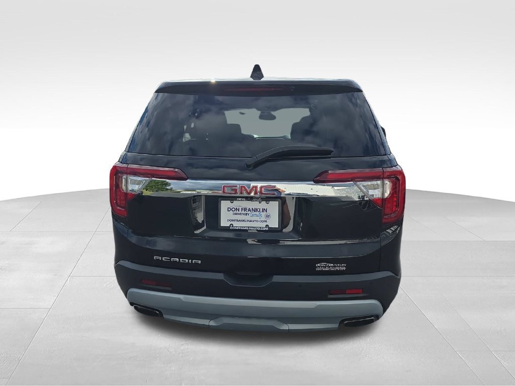 Used 2020 Black GMC SLE image 4