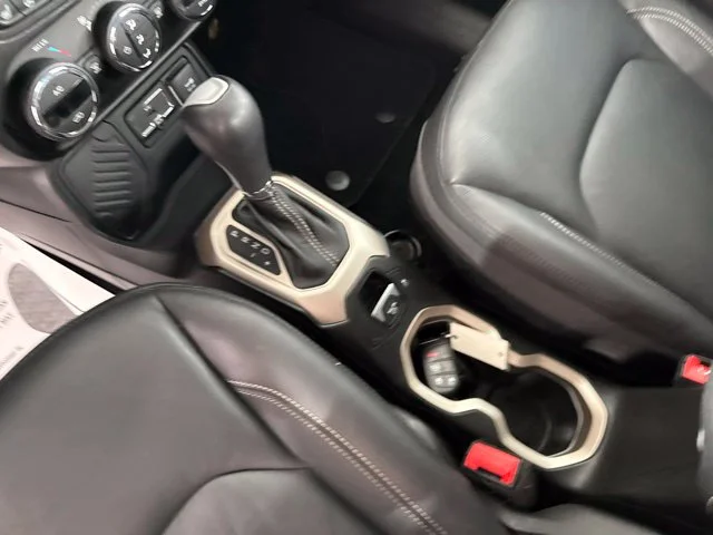 Used 2017 Gray Jeep Limited image 21