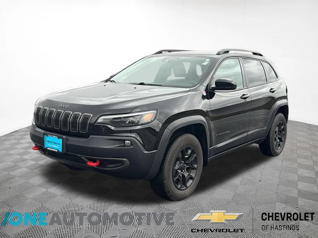 Used 2022 Black Jeep Trailhawk 4x4 image 1