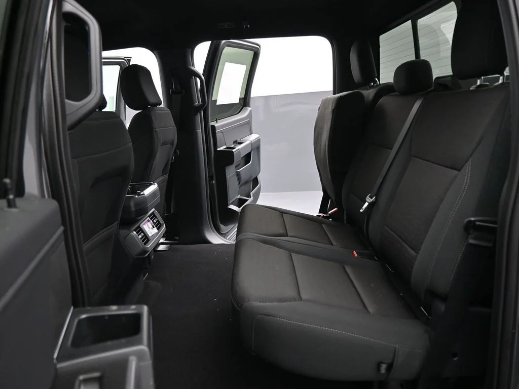 New 2026 Carbonized Gray Metallic Ford XLT image 17