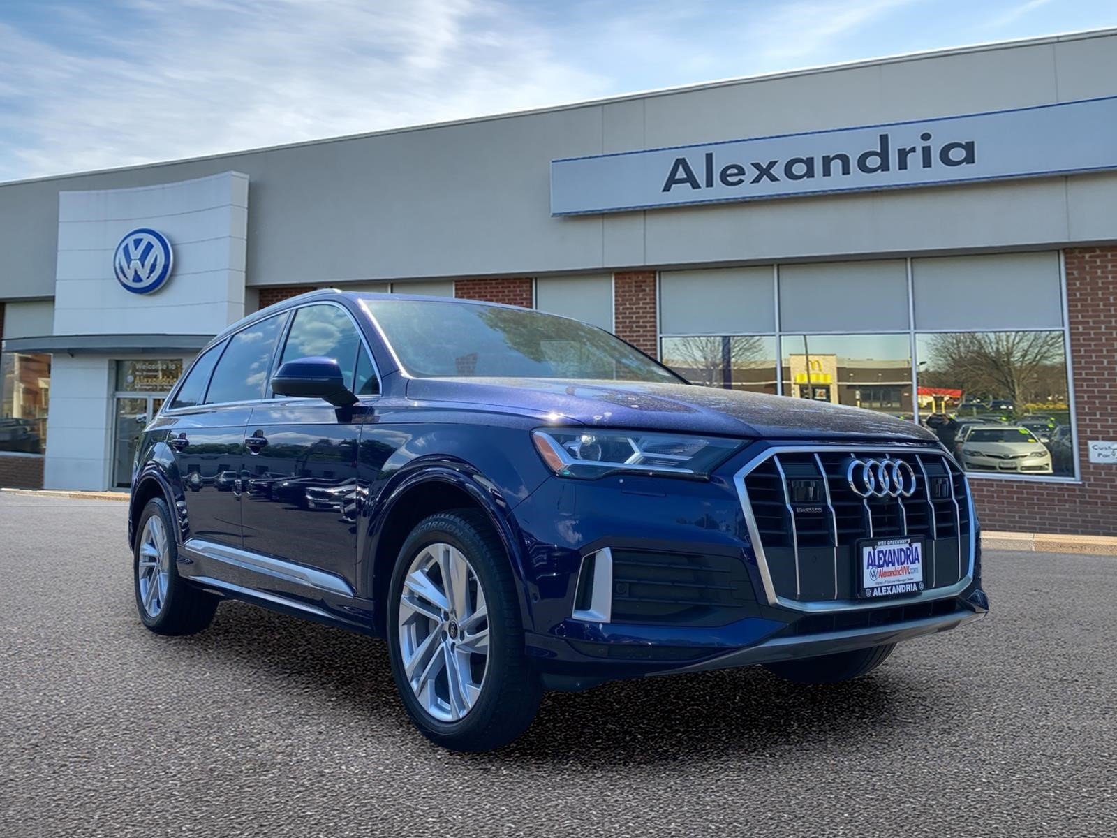 2023 Audi Q7 45 Premium quattro Tiptronic's photo