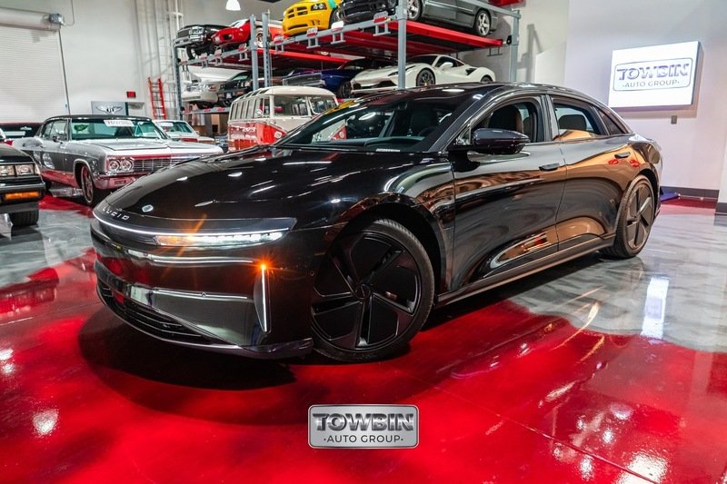 2024 Lucid Air Touring's photo