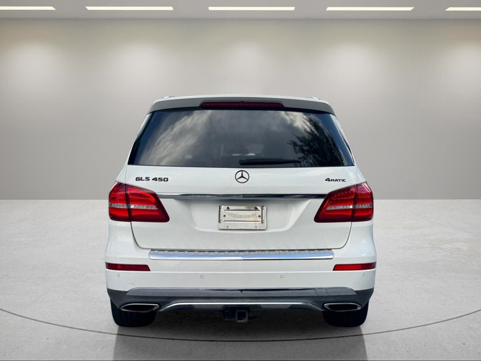 Used 2017  MERCEDES-BENZ TRUCK  image 4