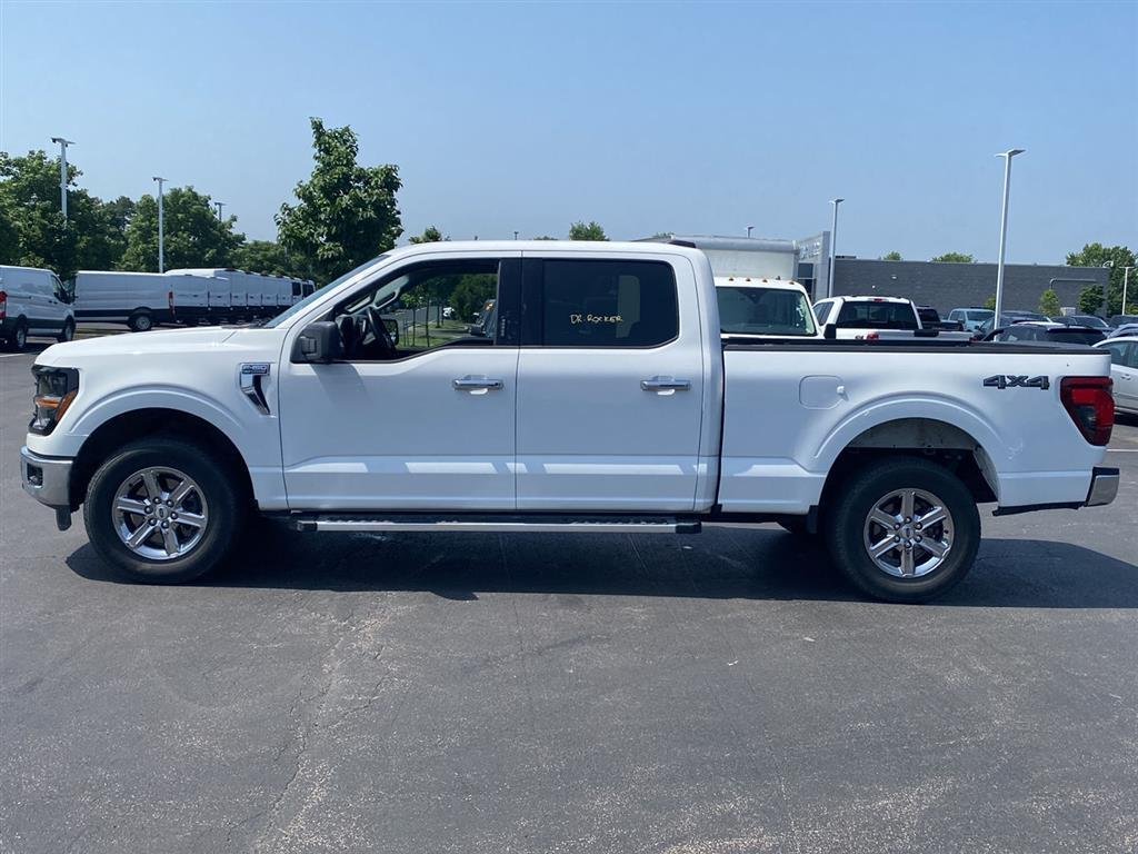 Used 2024 Oxford White Ford XLT image 7