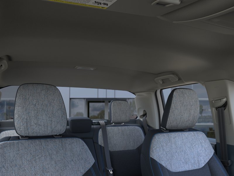 New 2025 Space White Metallic Ford XLT image 12