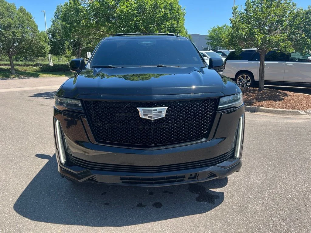 Used 2021 Black Cadillac Sport image 8