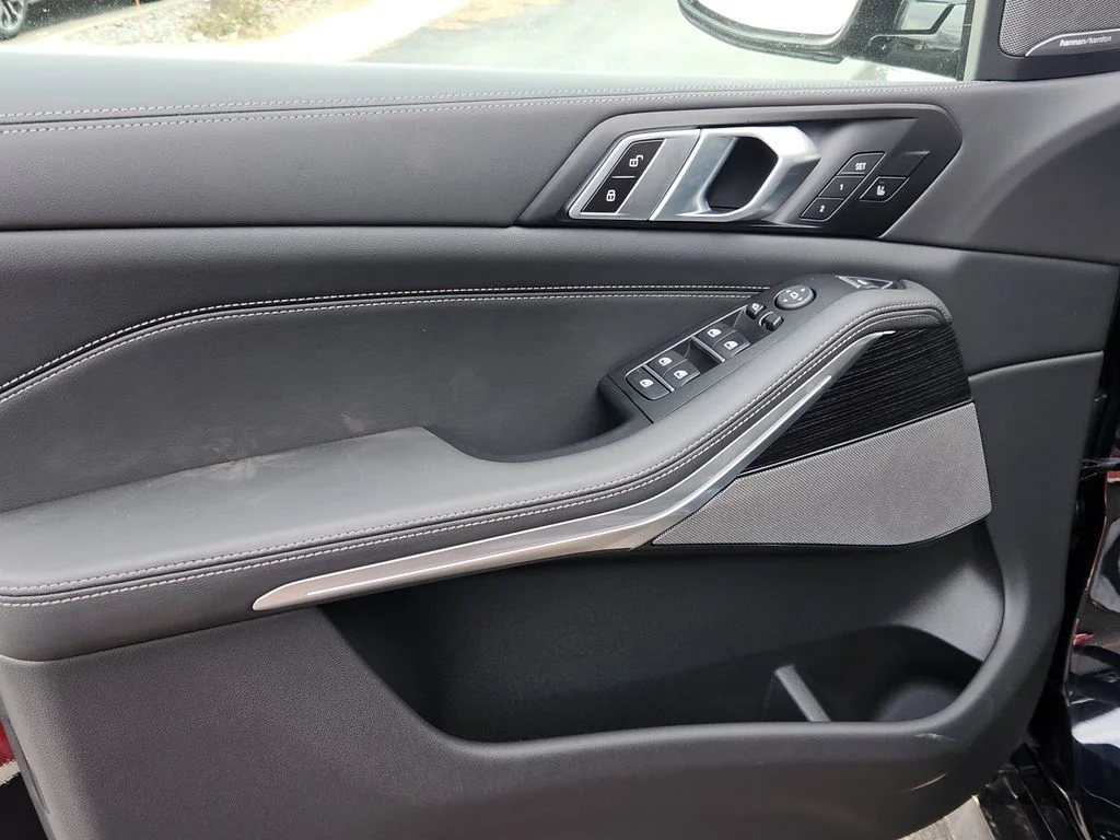2026 BMW X5 40i - Photo 8