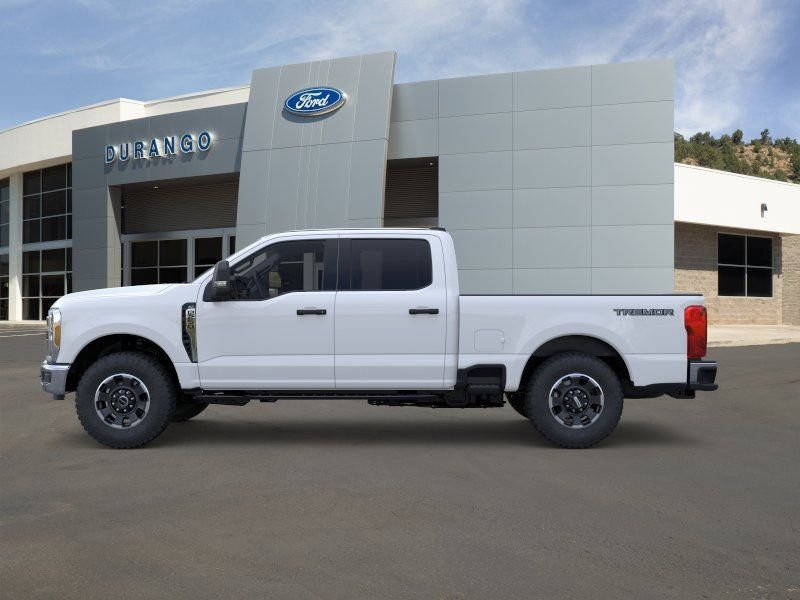 New 2026 Oxford White Ford F-250® XLT image 3