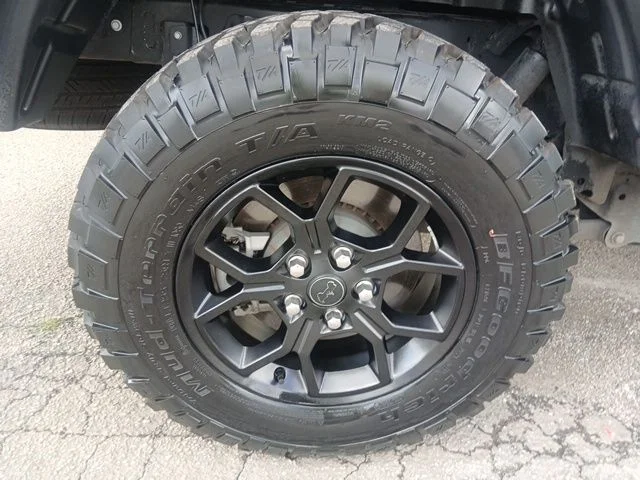 Used 2023 Black Jeep Sport image 48