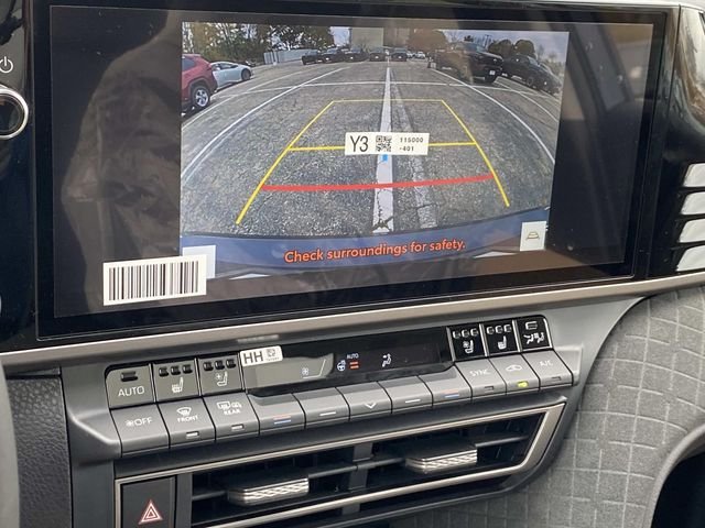 2026 Toyota Camry XLE - Photo 9