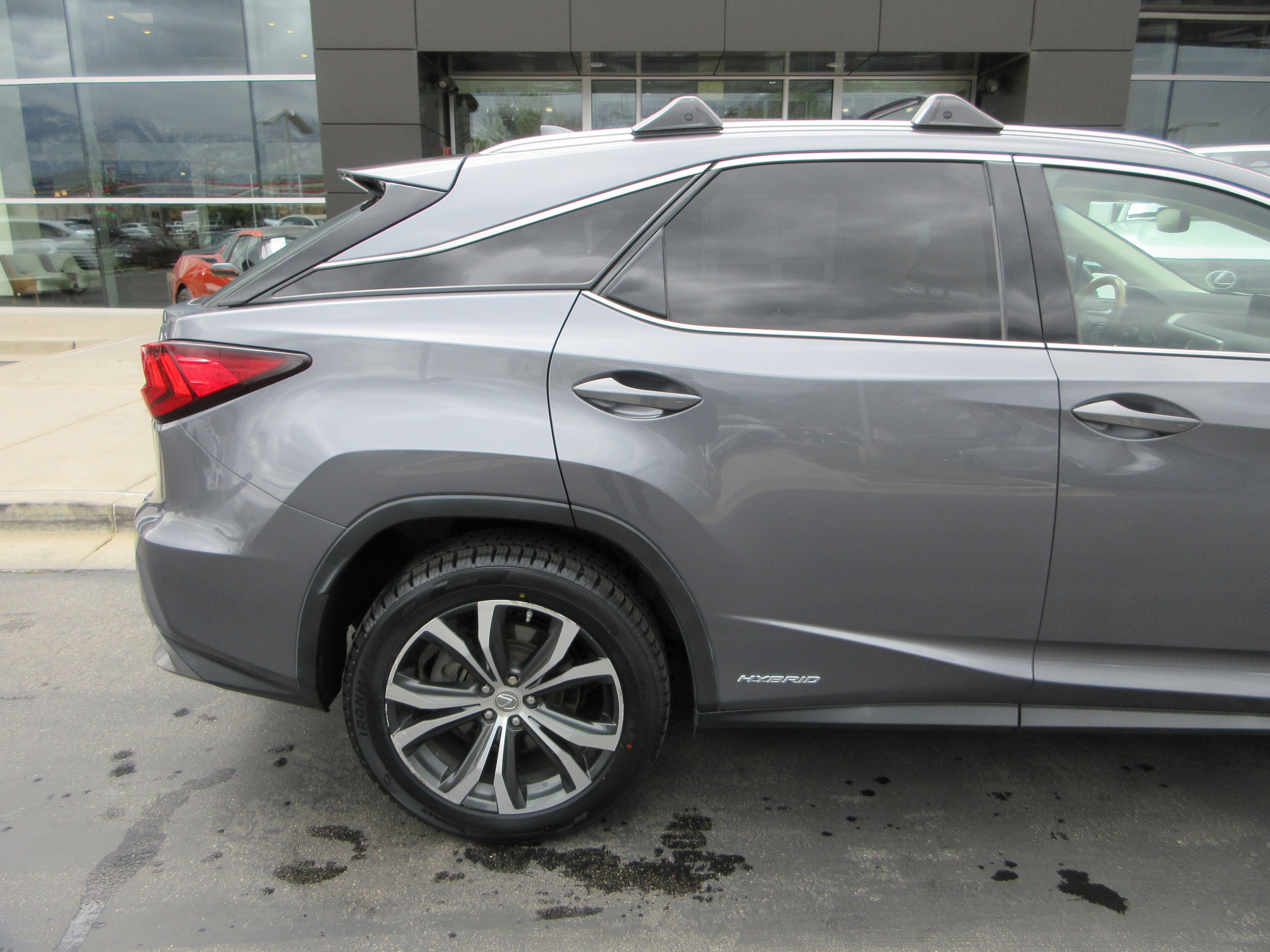 Used 2016 Nebula Gray Pearl Lexus 450h image 10