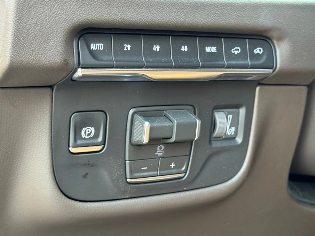 Used 2026  Cadillac Luxury image 23