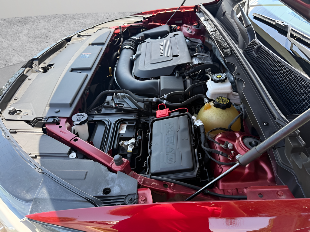 Used 2021 Red Buick Essence image 41