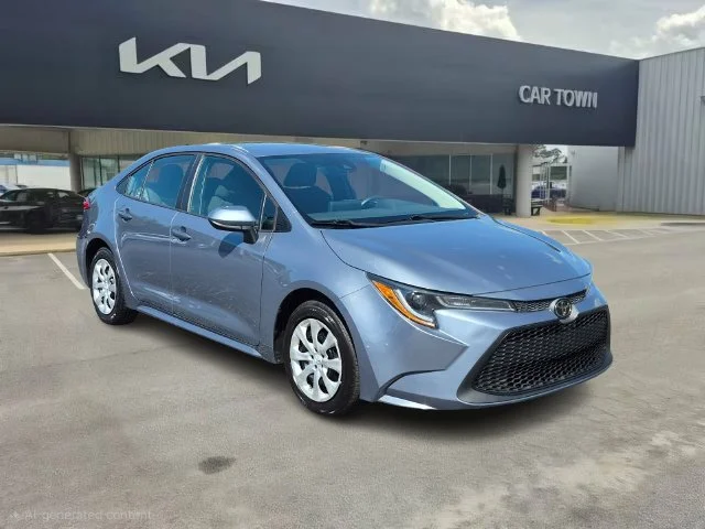 Used 2022  Toyota LE image 1