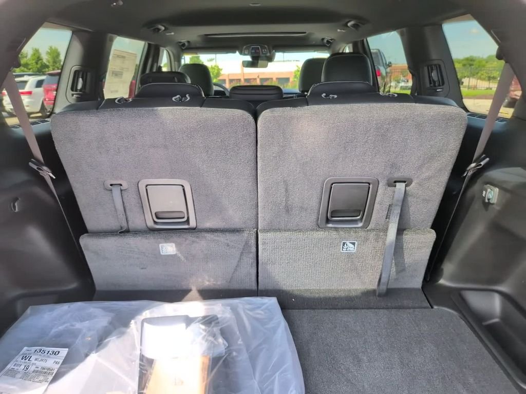 New 2026 Gray Jeep Altitude image 8