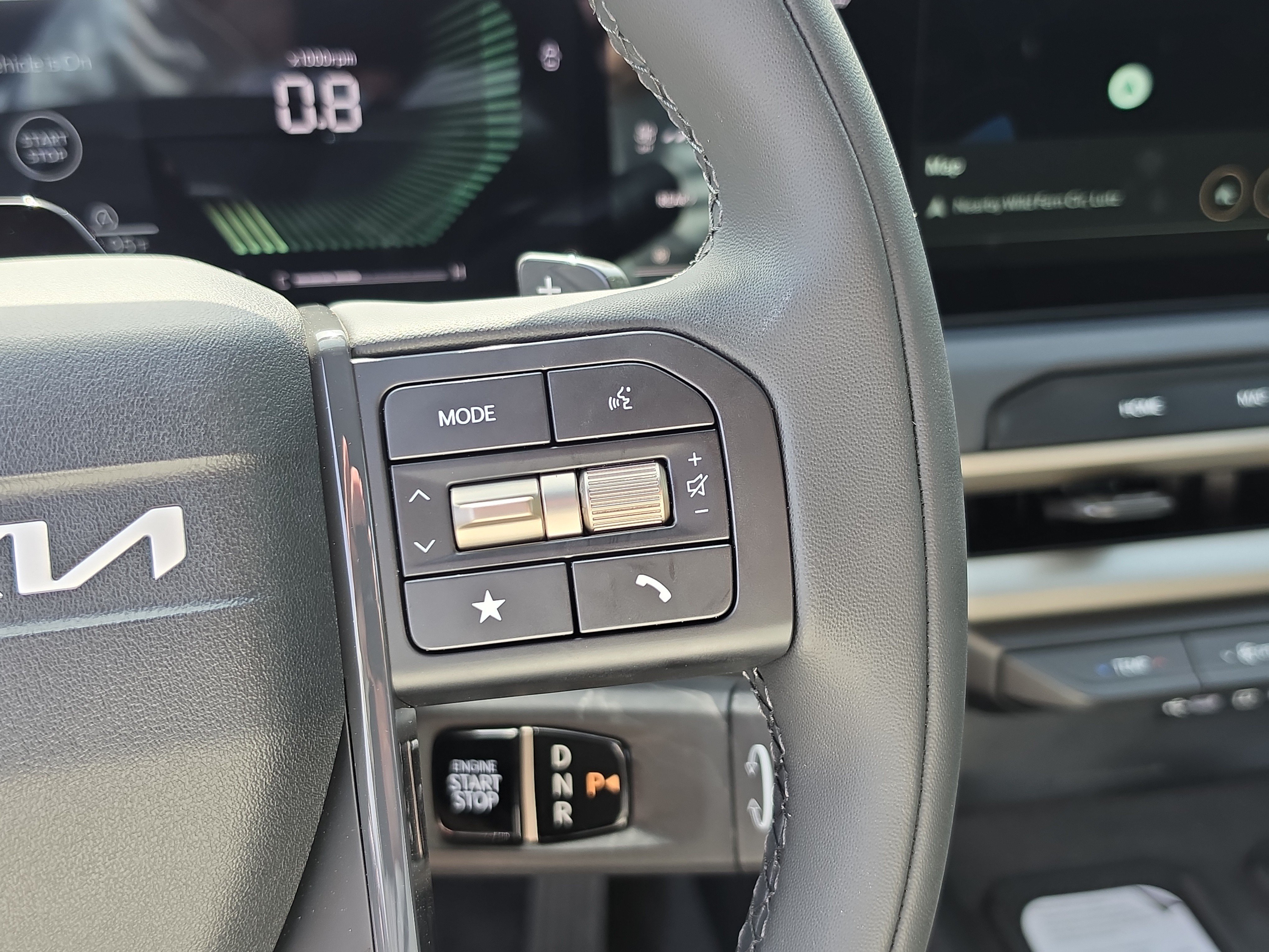 New 2027 Ebony Black Kia S image 31