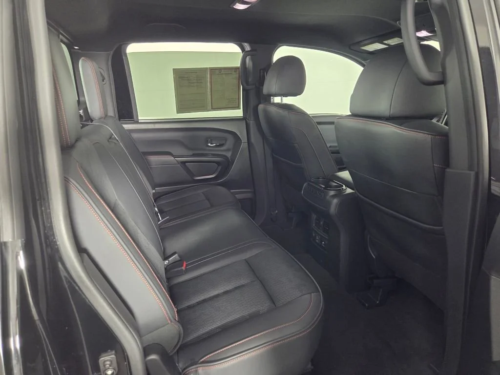 2024 Nissan Titan PRO-4X - Photo 29