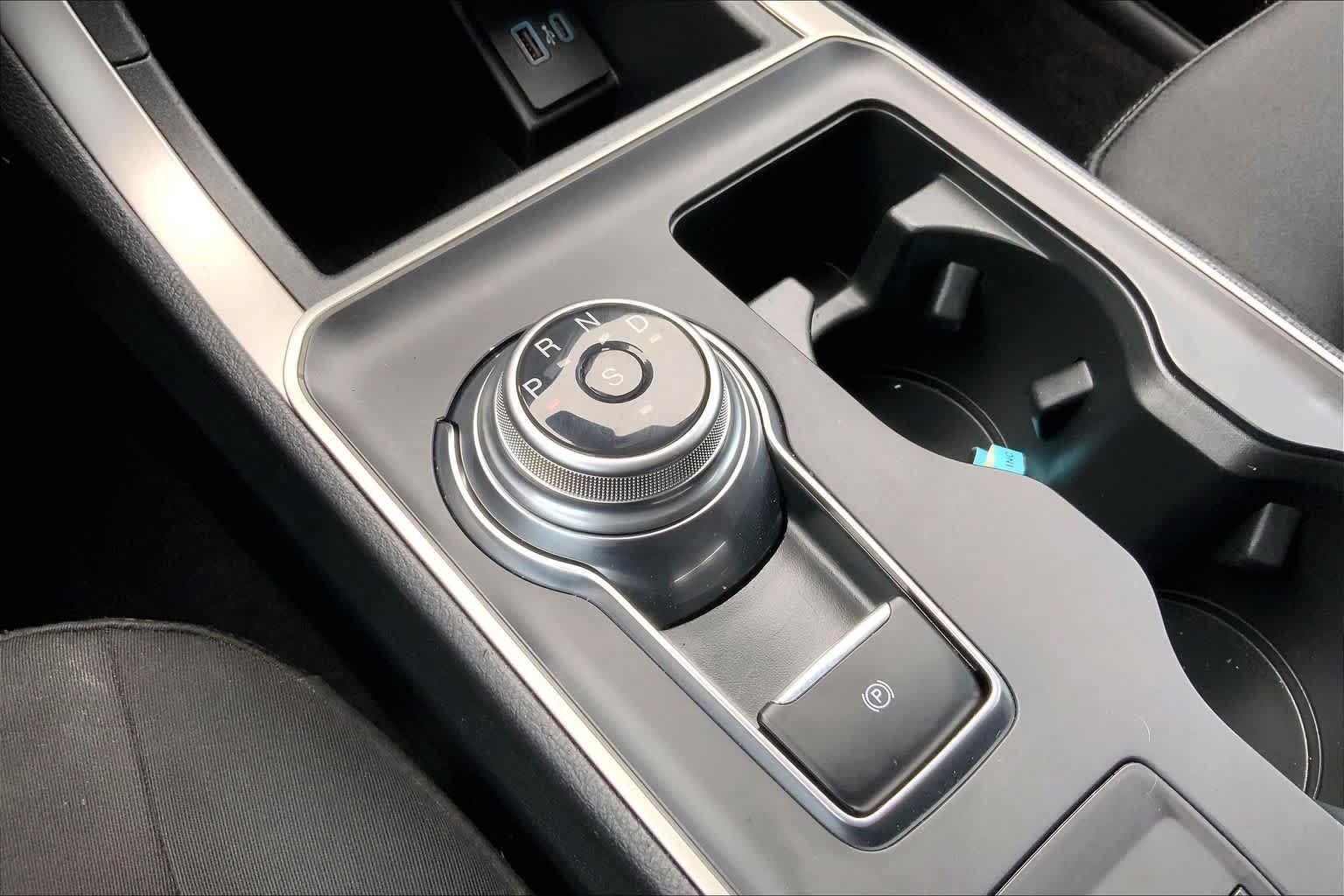 Used 2024 Carbonized Gray Metallic Ford SE image 33
