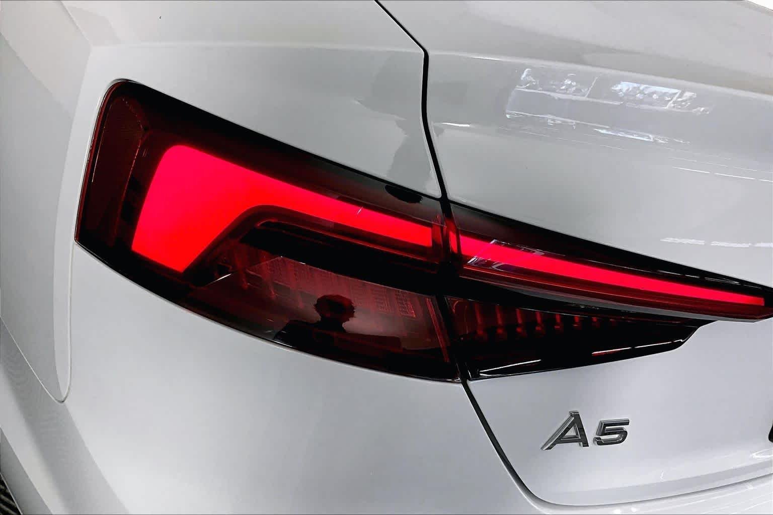 Used 2018 Ibis White Audi Premium image 27