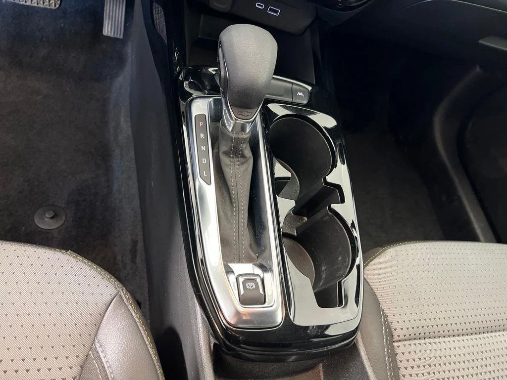 Used 2024 Sterling Gray Metallic Chevrolet LT image 17