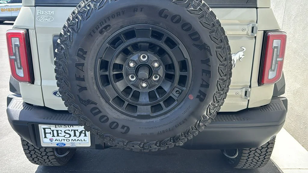 New 2026 Desert Sand Ford Badlands® image 6