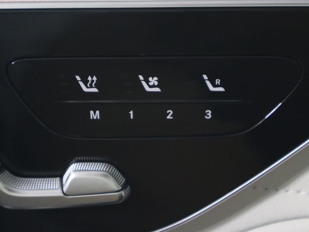 Used 2024 Blue Mercedes-Benz 450 image 40