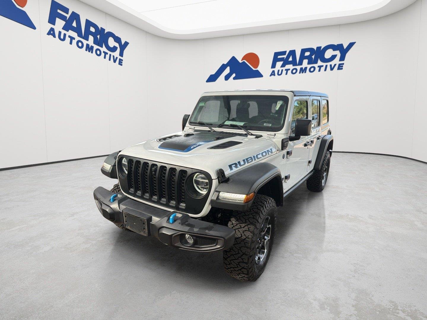 Used 2021 Bright White Clearcoat Jeep Unlimited Rubicon image 1