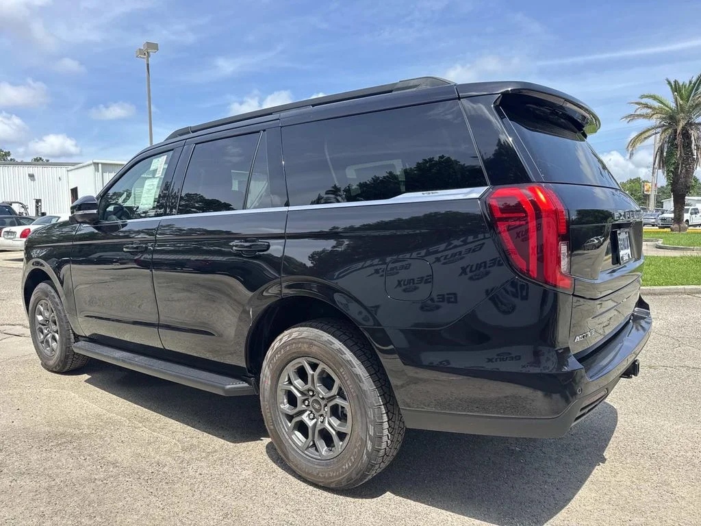 New 2026 Agate Black Metallic Ford Active image 12