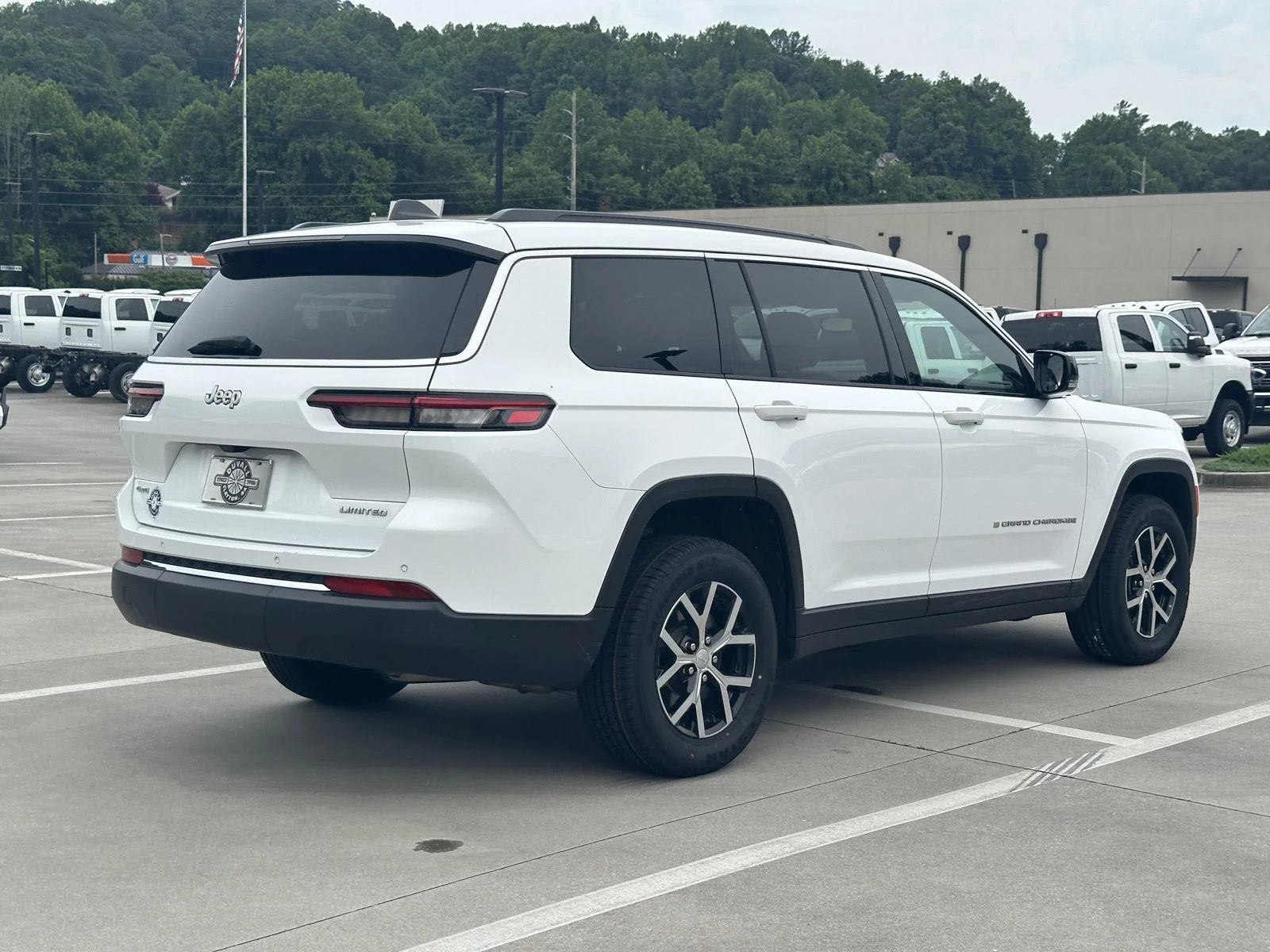 Used 2024 Bright White Clearcoat Jeep Limited image 7