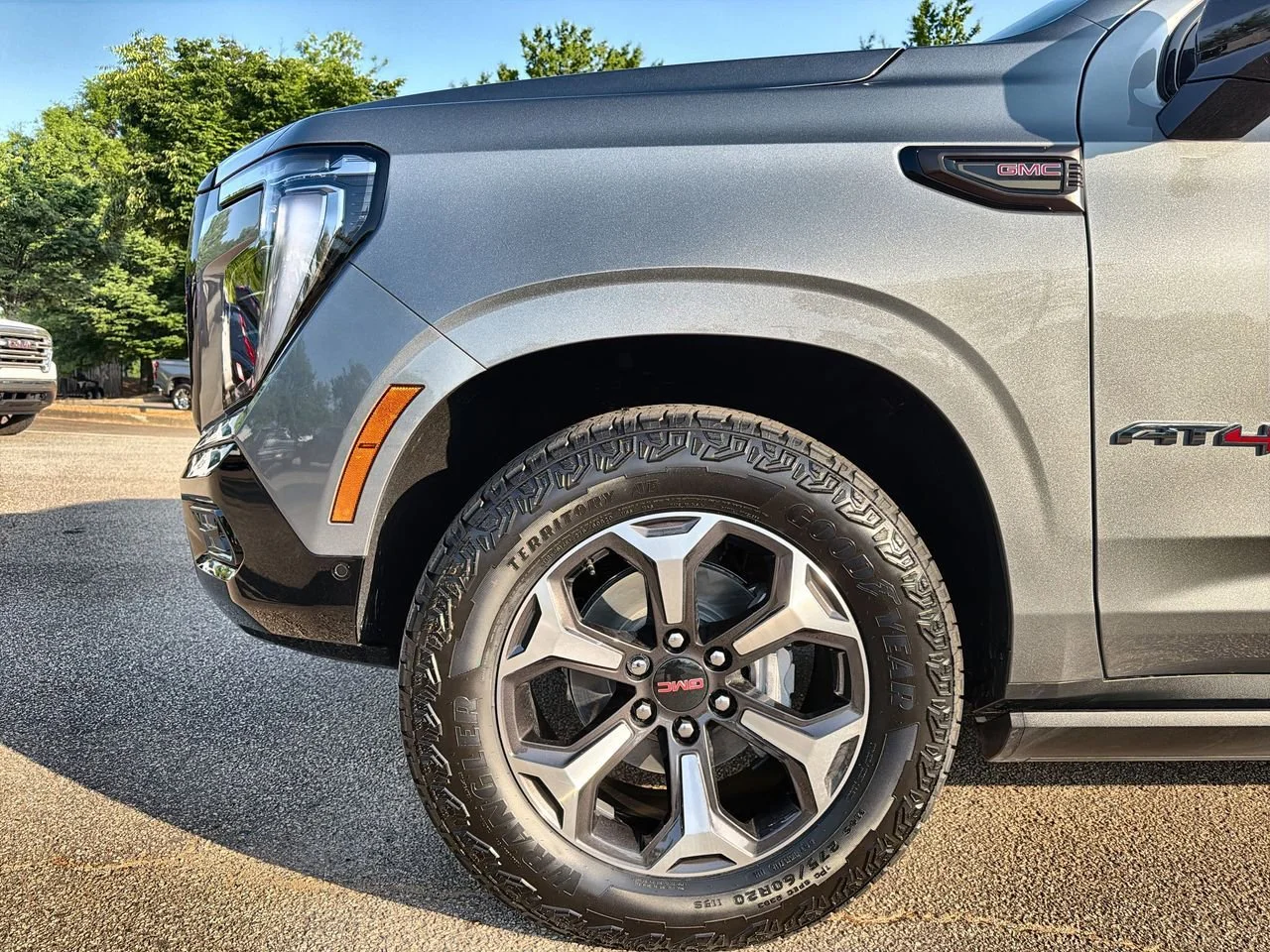 New 2026 Sterling Metallic GMC AT4 Ultimate image 28