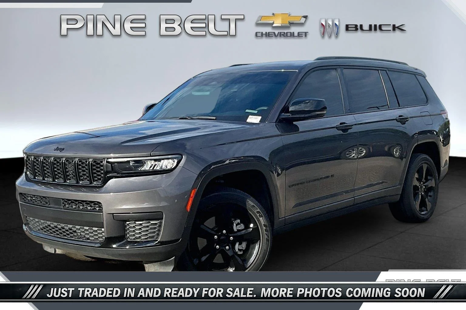 Used 2024 Baltic Gray Metallic Clearcoat Jeep Altitude X image 10