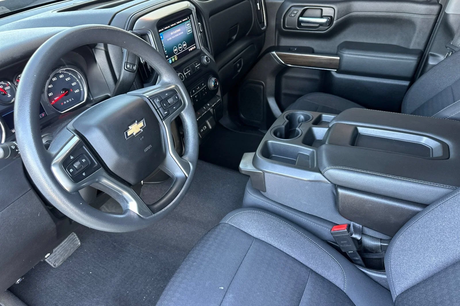 Used 2020 SHADOW GRAY METALLIC Chevrolet LT image 10
