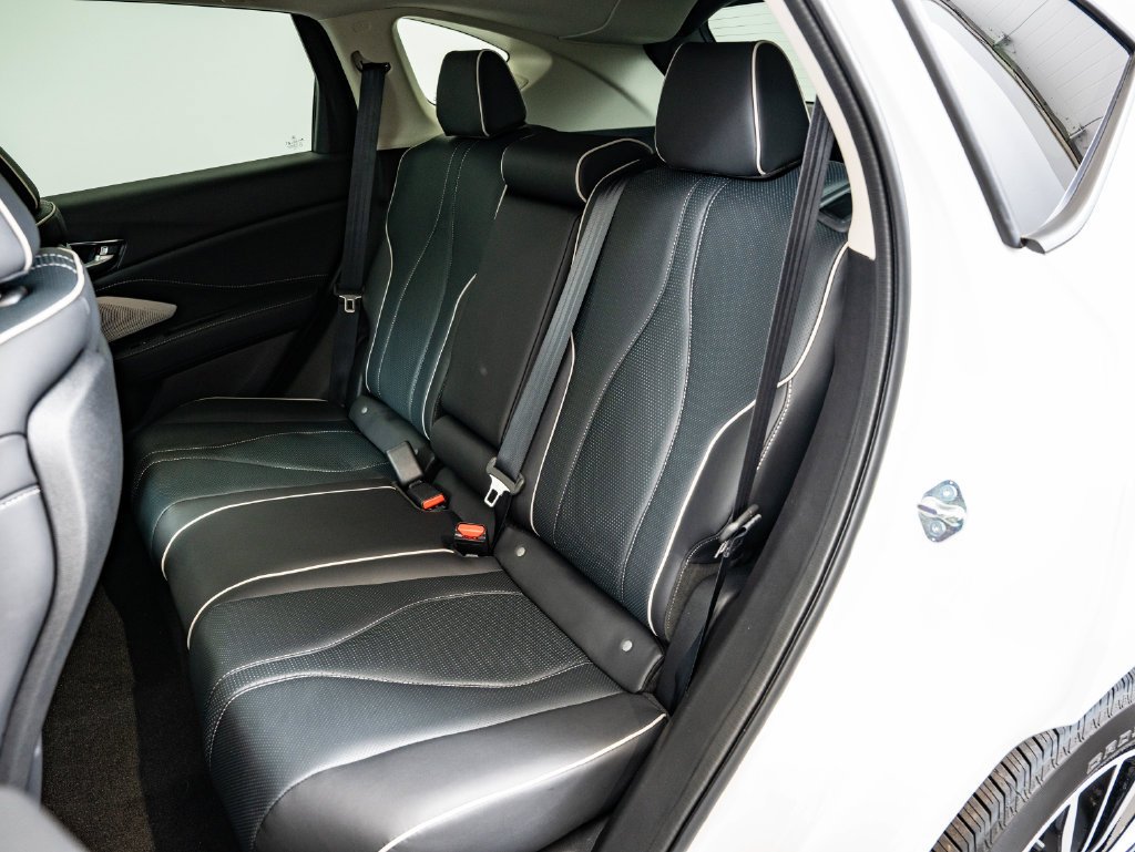 Used 2026 Platinum White Acura Advance Package image 44