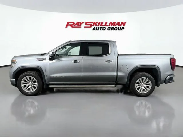 Used 2023 Silver GMC Denali image 4