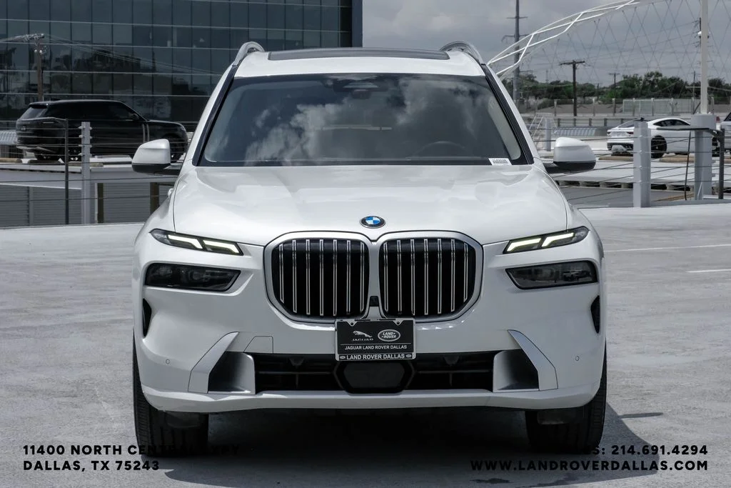 Used 2023 Mineral White Metallic BMW xDrive40i image 5