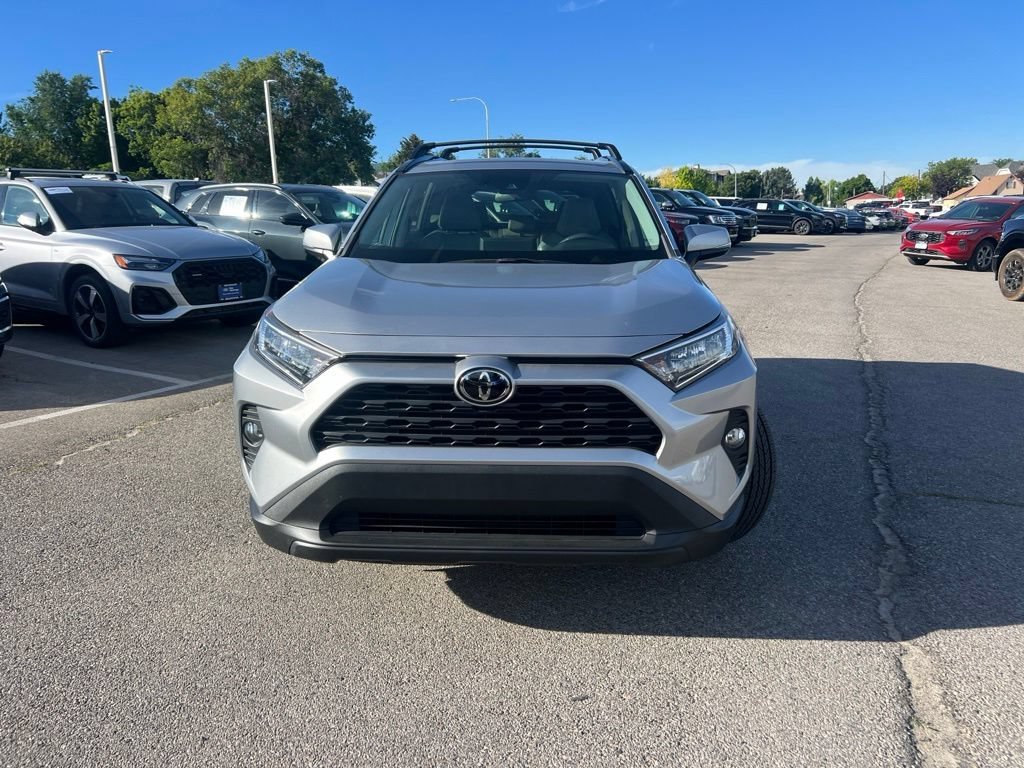 Used 2021 Silver Sky Metallic Toyota XLE Premium image 17