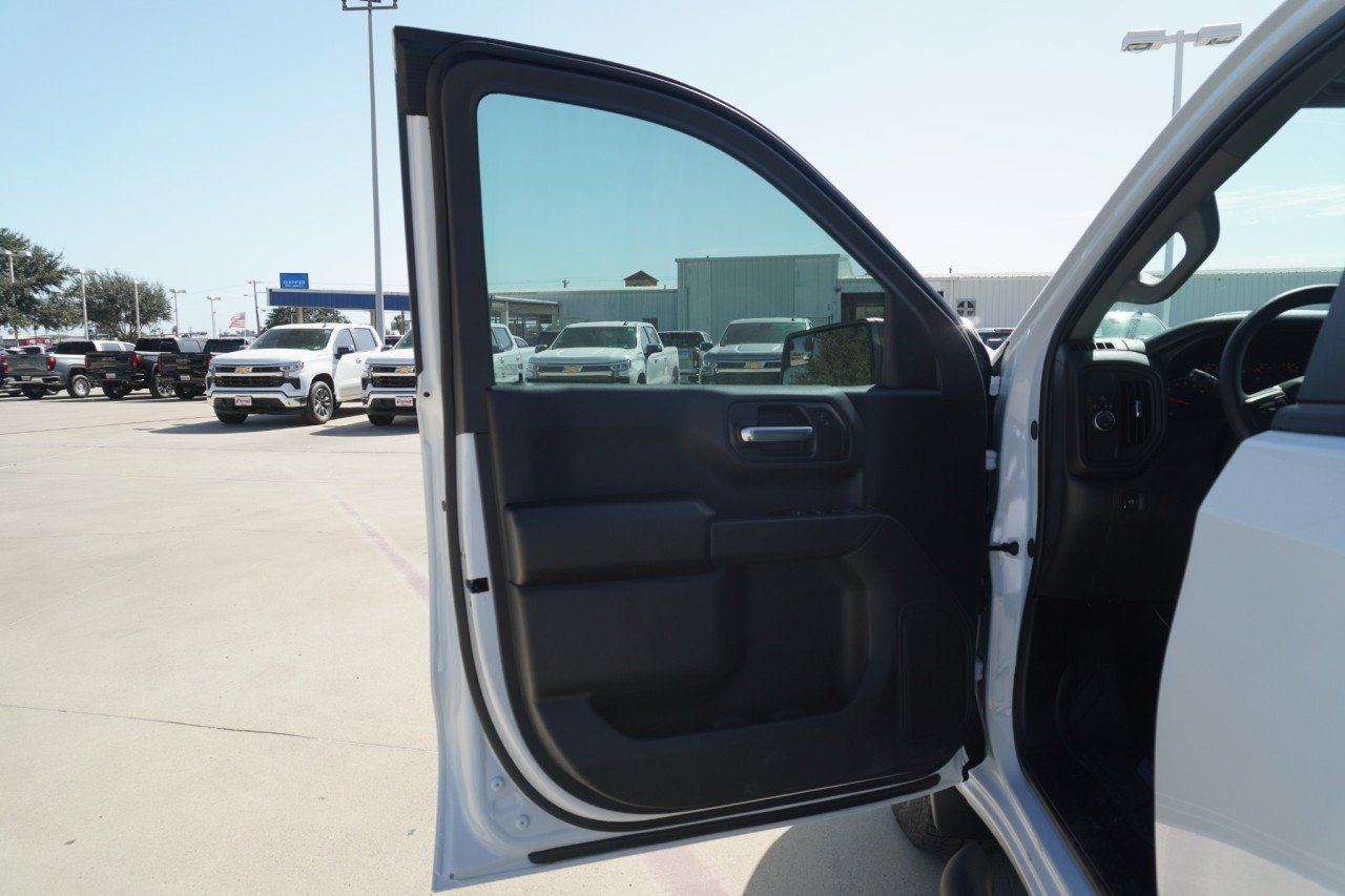 2026 Chevrolet Silverado 1500 Custom - Photo 18
