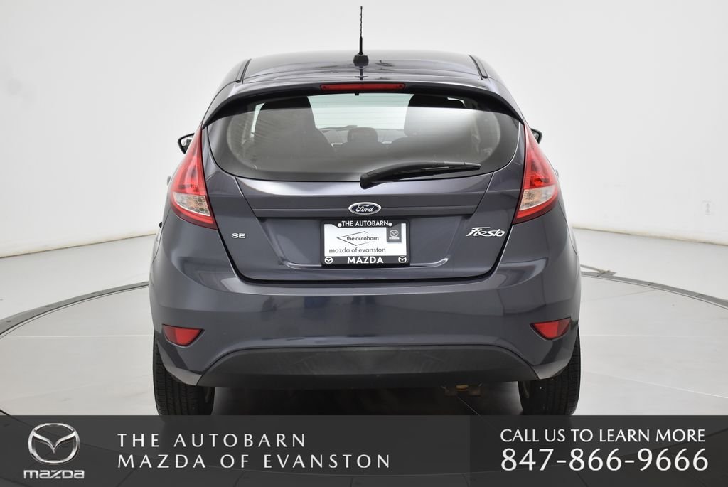 Used 2013 Gray Metallic Ford SE image 19