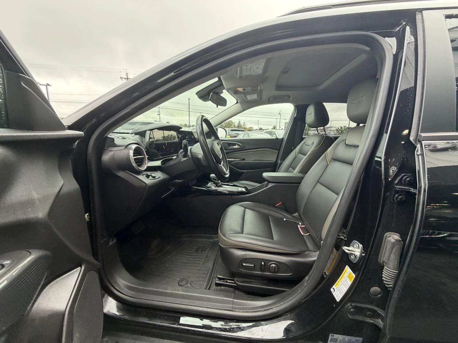 Used 2024 Mosaic Black Metallic Chevrolet ACTIV image 3