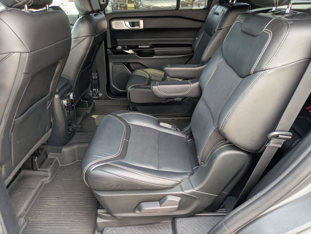 Used 2022 Gray Ford ST image 19