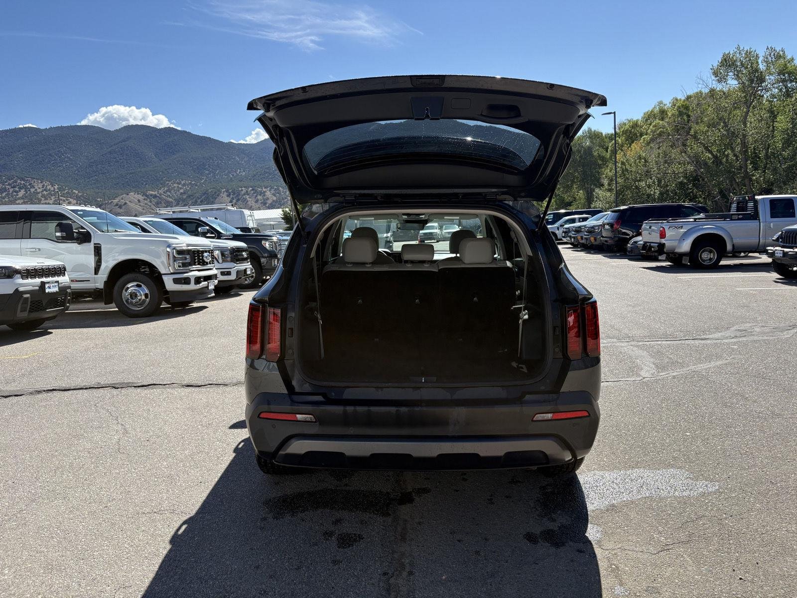 Used 2023 Gravity Gray Kia X-Line S image 4